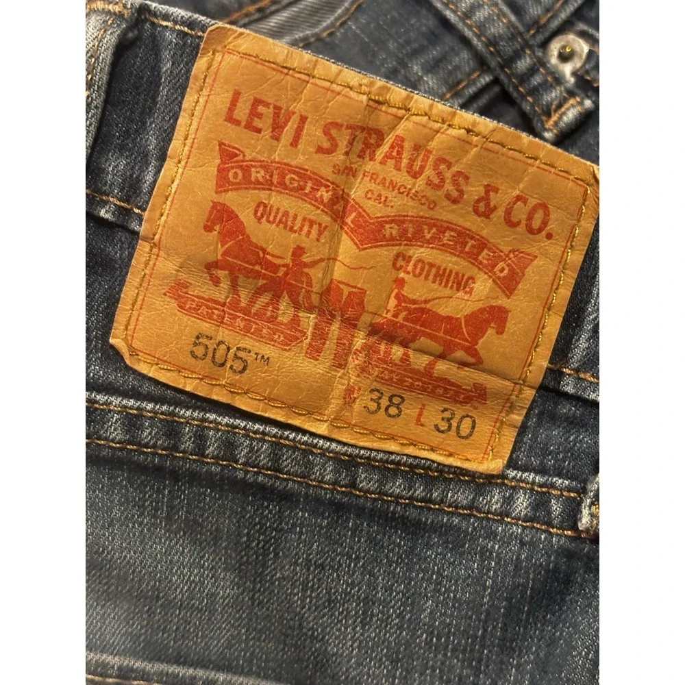 Levis 505 Blue Jeans Mens Size‎ 38x30 Classic Straight Fit Cotton Distressed